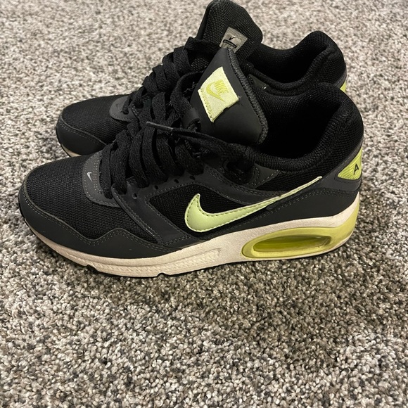 Nike Air Max - Picture 2 of 4